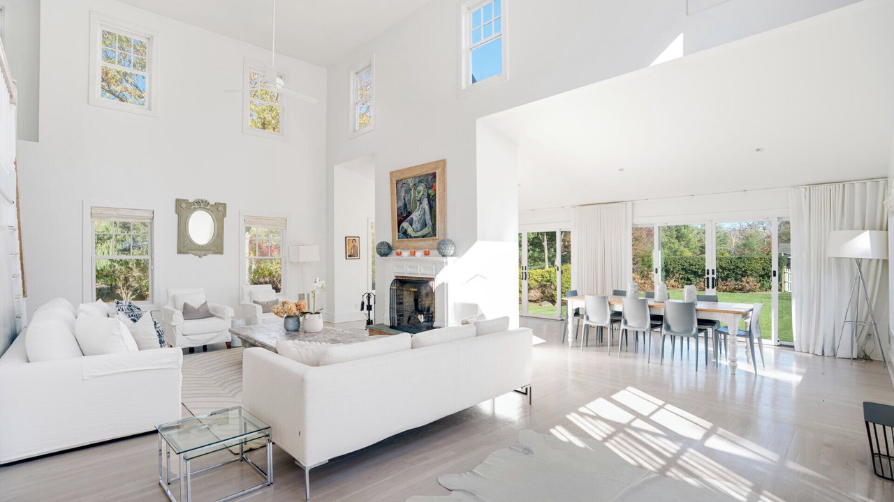 Photo of Livingroom in Sagaponack