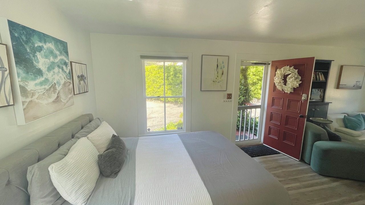 Photo of Bedroom in Toro Canyon