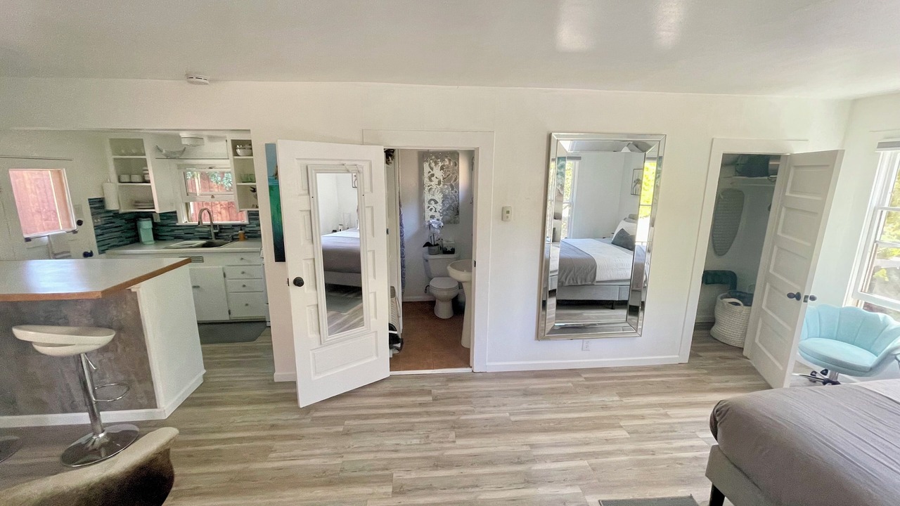 Photo of Bedroom in Toro Canyon
