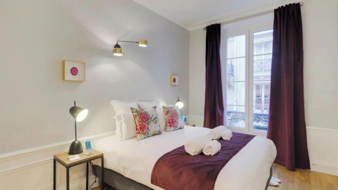 Photo of Bedroom in Faubourg-du-Roule