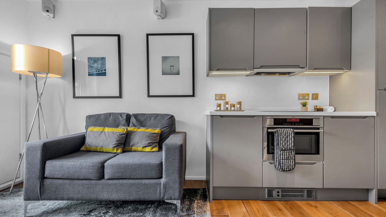 Photo of Livingroom in Cantelowes