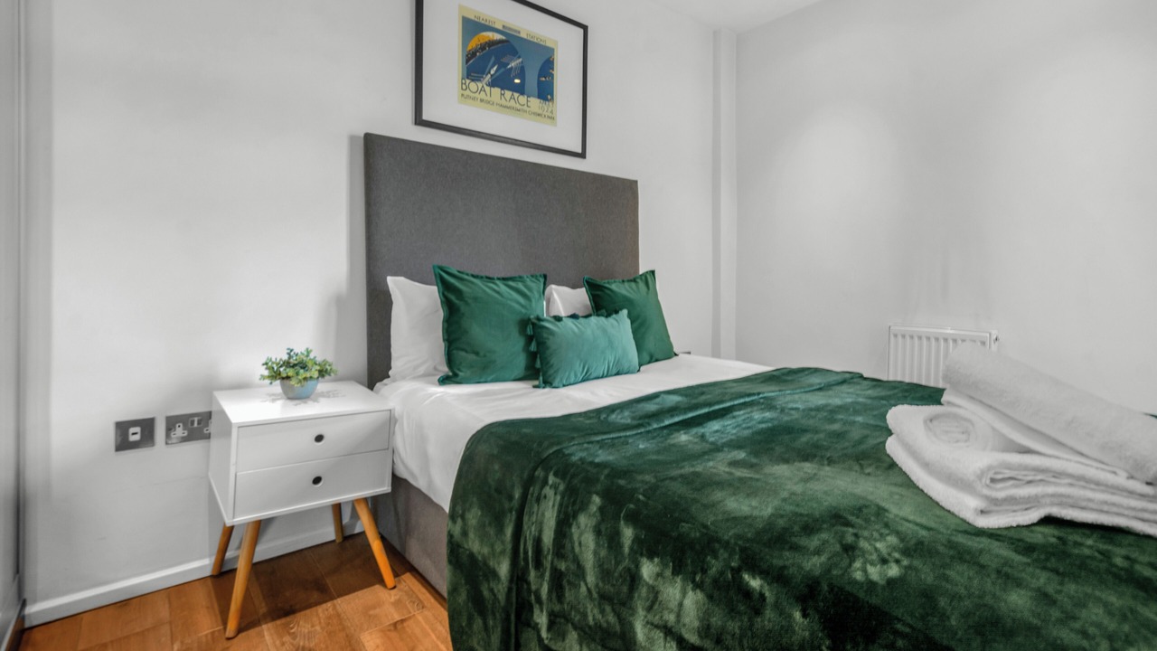 Photo of Bedroom in Cantelowes