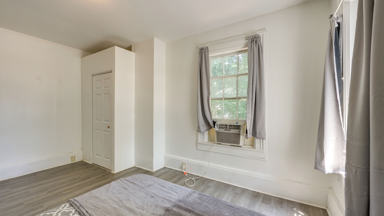 Photo of Bedroom in Bath