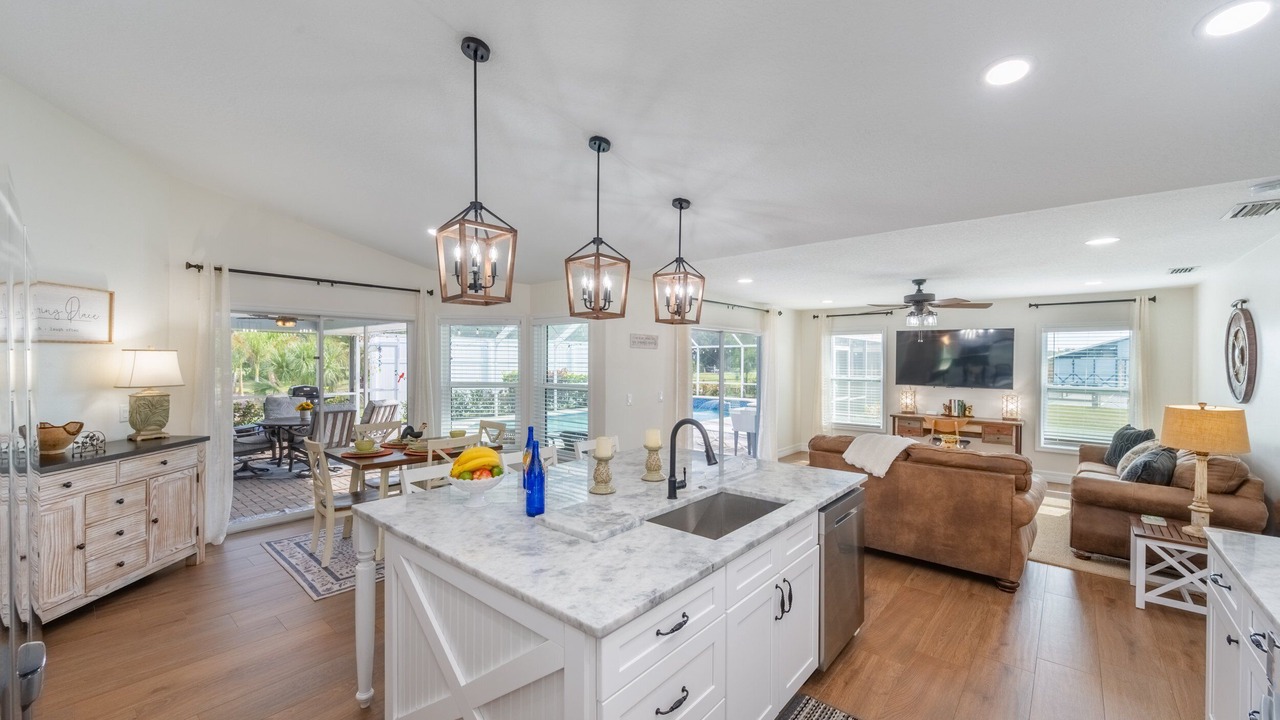 Photo of Livingroom in Trailer Estates