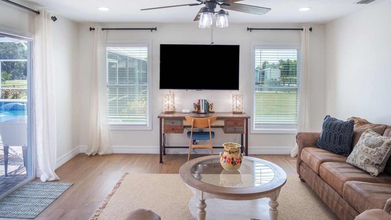 Photo of Livingroom in Trailer Estates