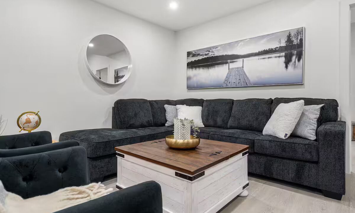 Photo of Livingroom in Crescent Heights