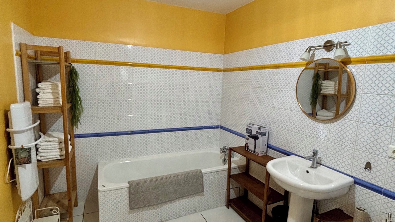 Photo of Bathroom in Limoux