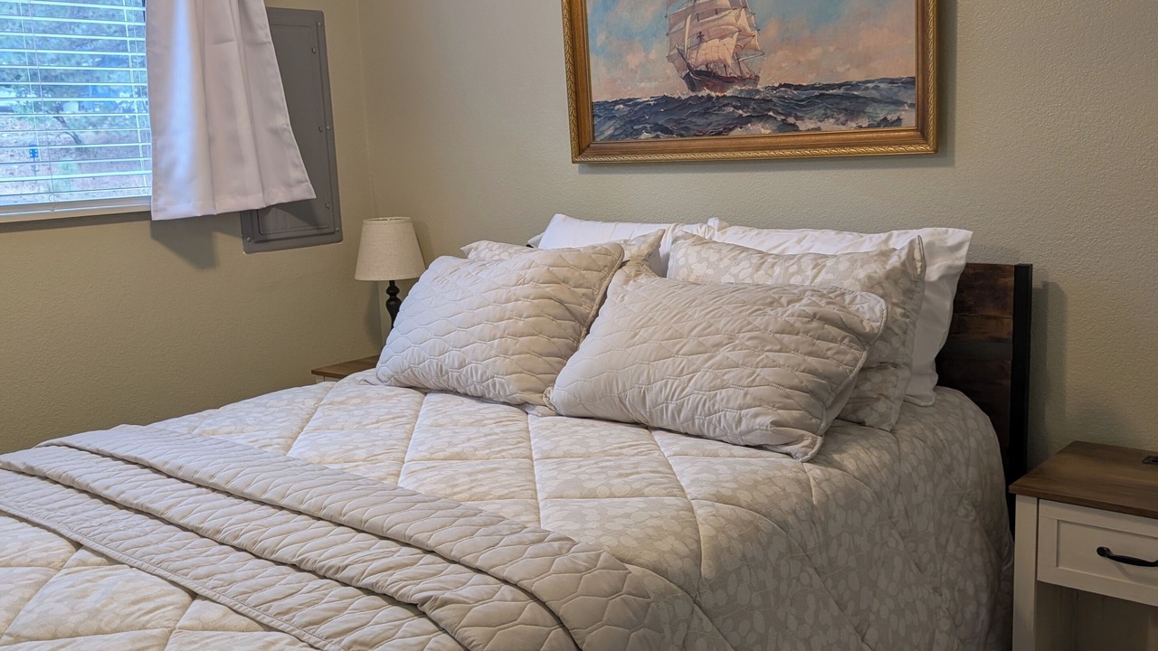 Photo of Bedroom in Ahsahka