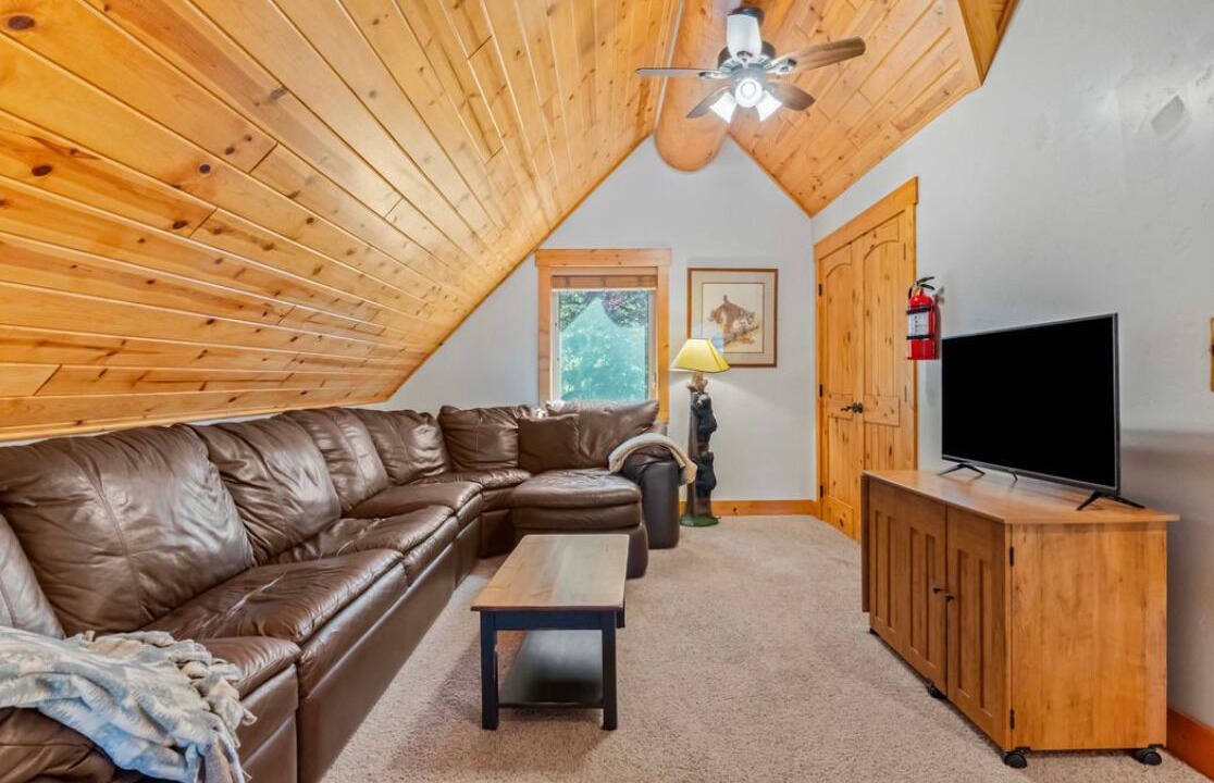Photo of Livingroom in McCall