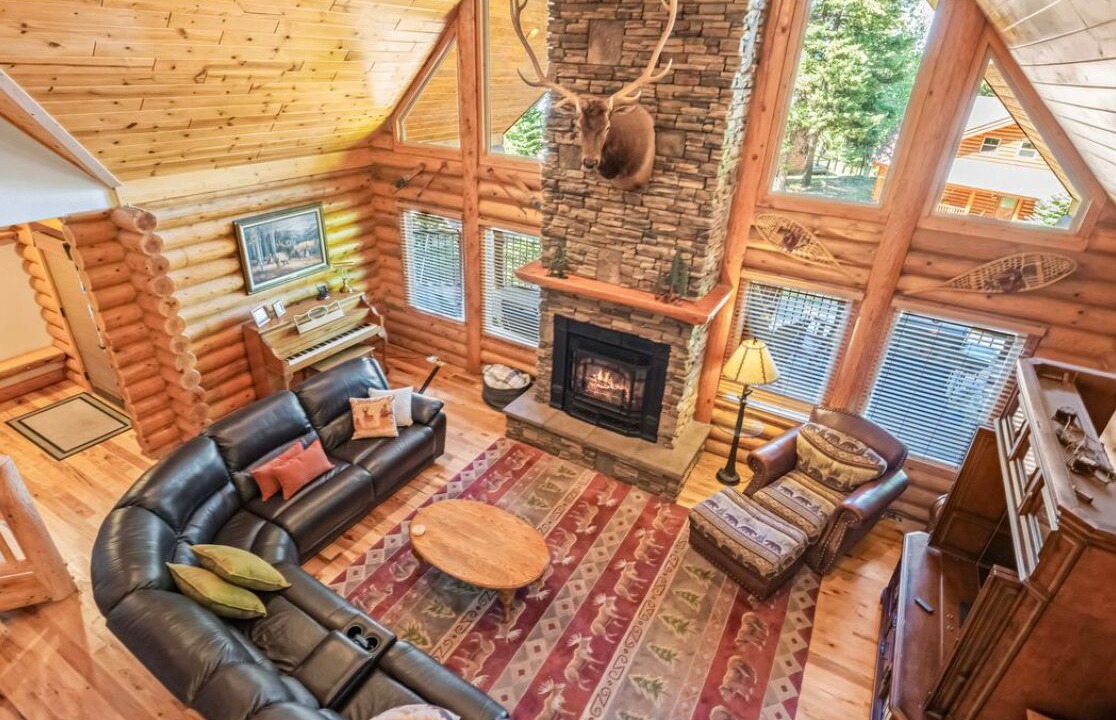 Photo of Livingroom in McCall