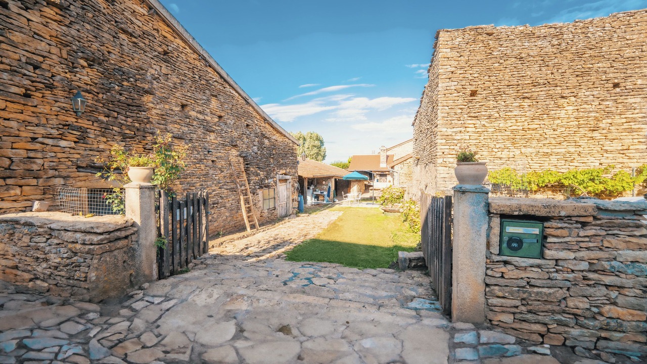 Photo of Outdoor in La Vineuse