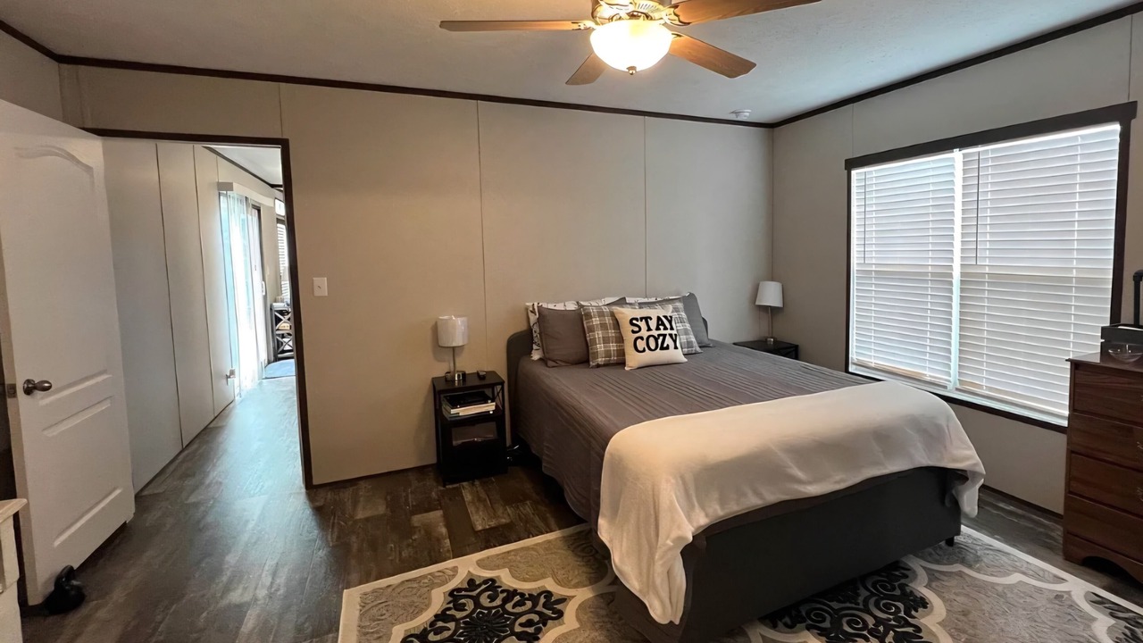 Photo of Bedroom in Goreville
