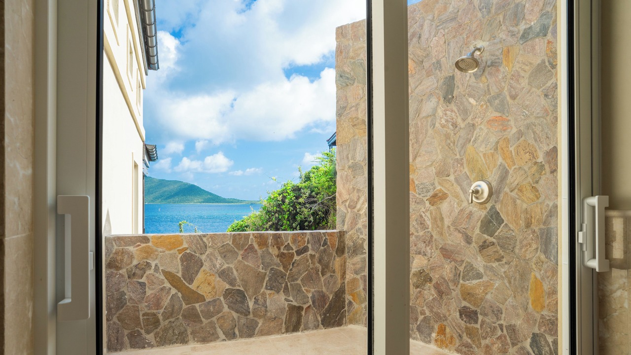 Photo of Bathroom in Scrub Island