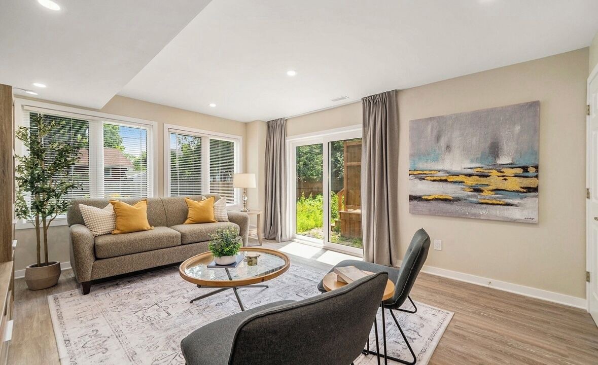 Photo of Livingroom in Ottawa Division