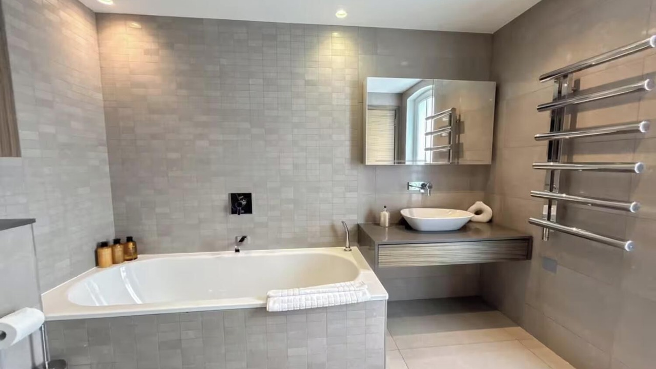 Photo of Bathroom in Bayswater