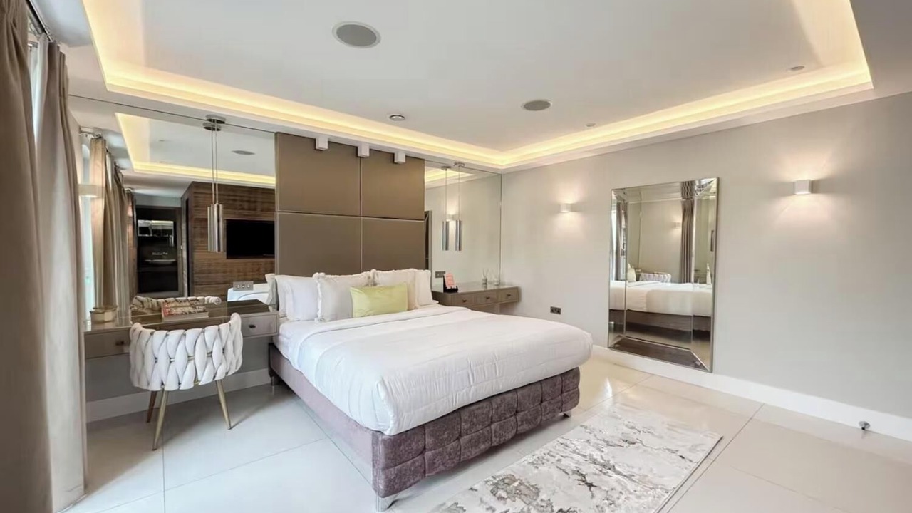 Photo of Bedroom in Bayswater
