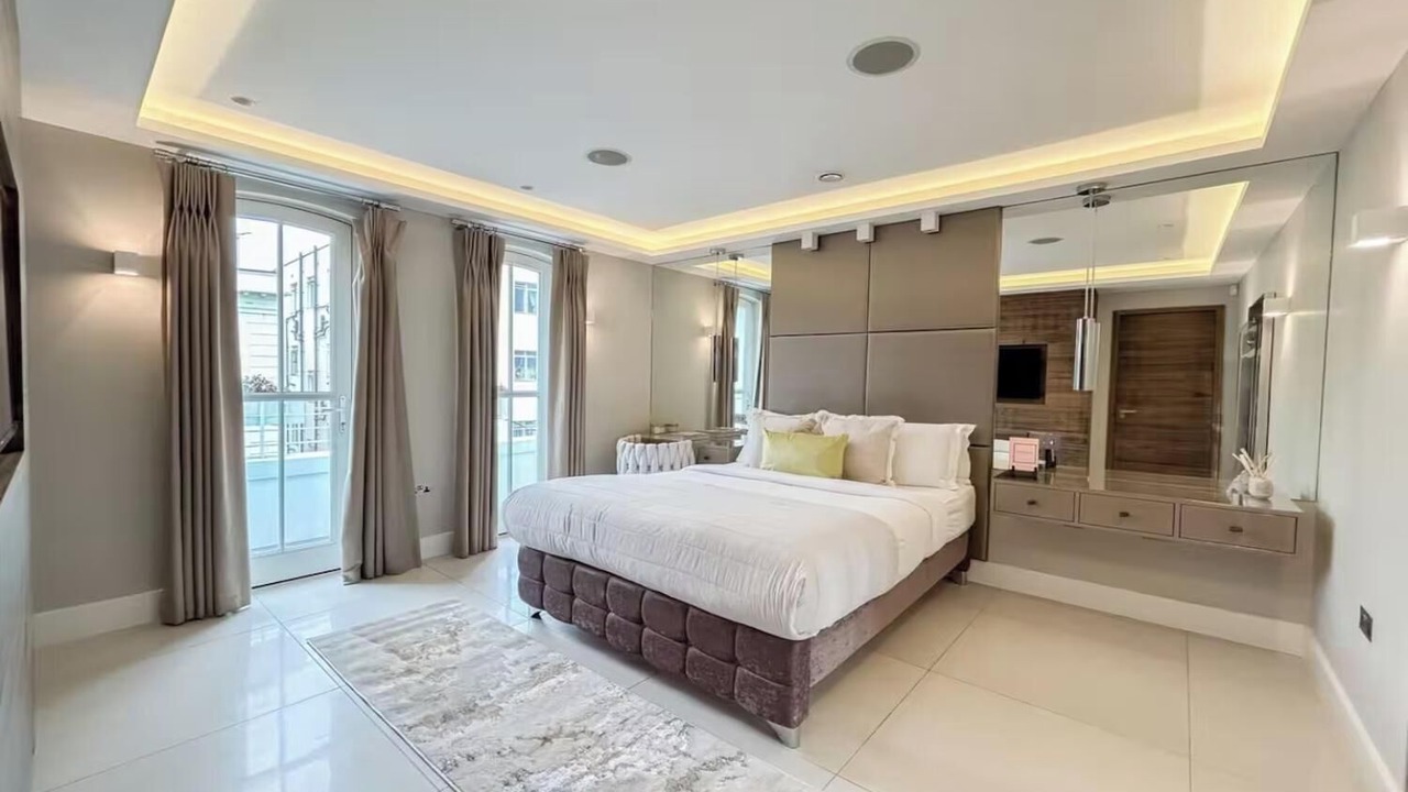 Photo of Bedroom in Bayswater