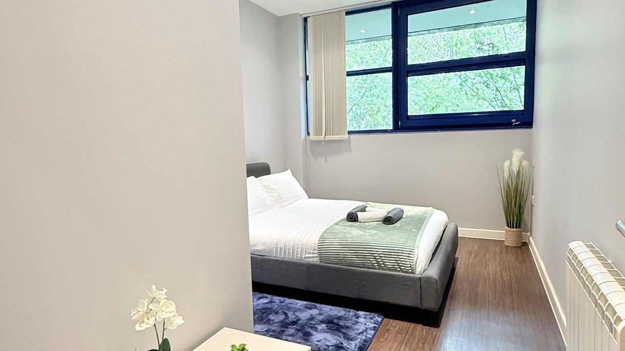 Photo of Bedroom in Harlington