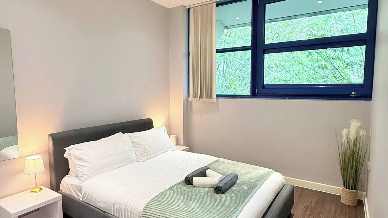 Photo of Bedroom in Harlington