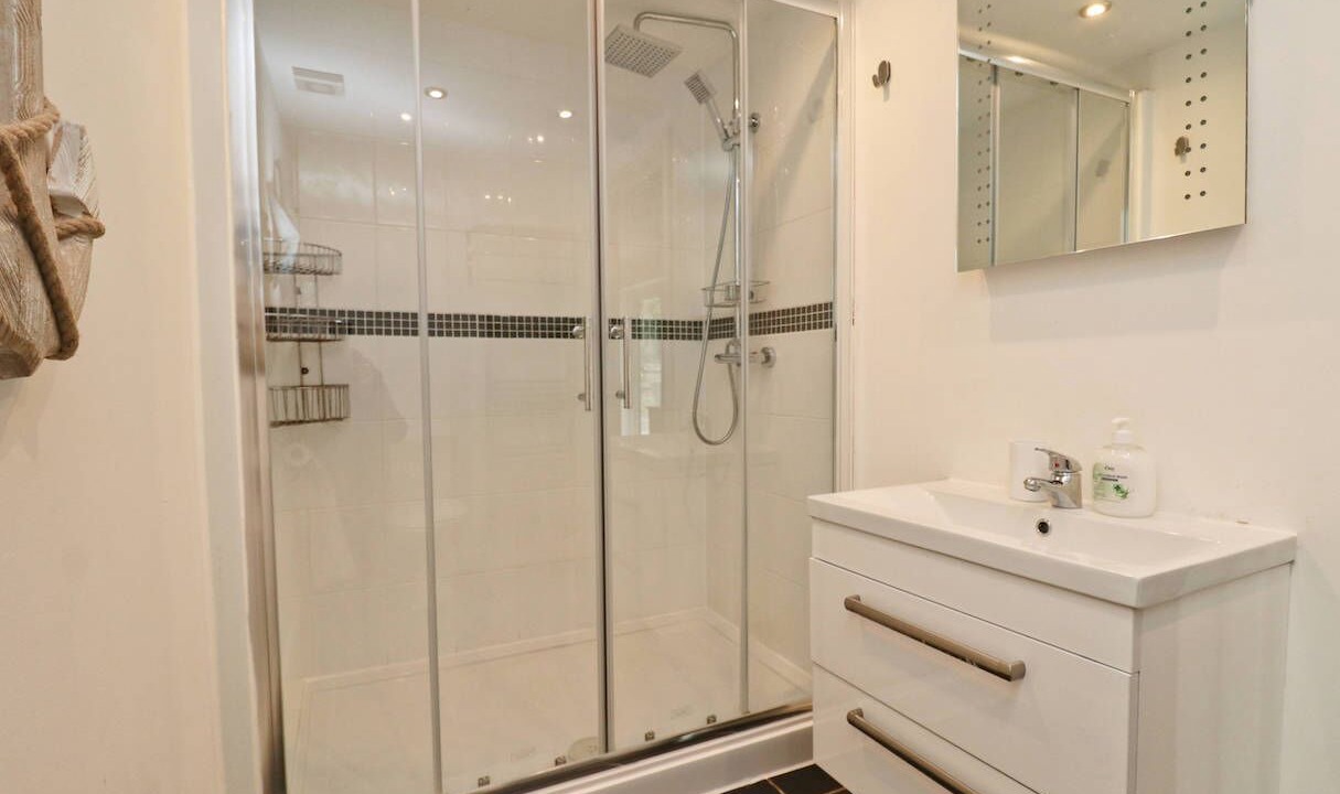 Photo of Bathroom in St Merryn