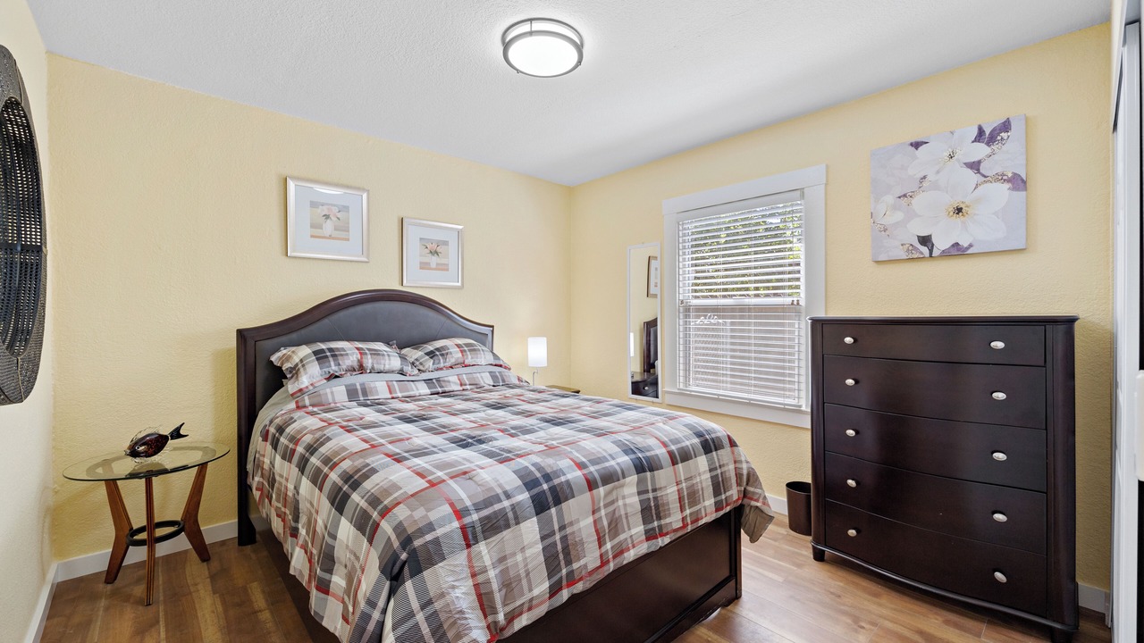 Photo of Bedroom in North Oak Park