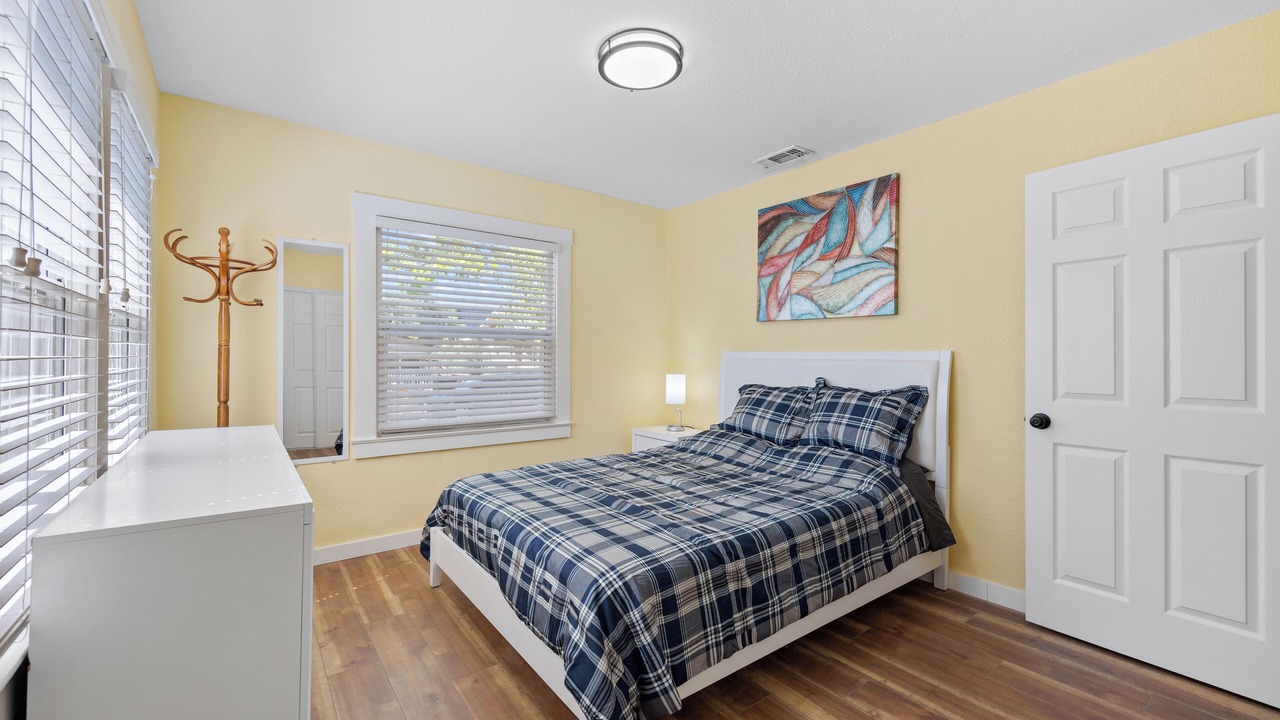 Photo of Bedroom in North Oak Park