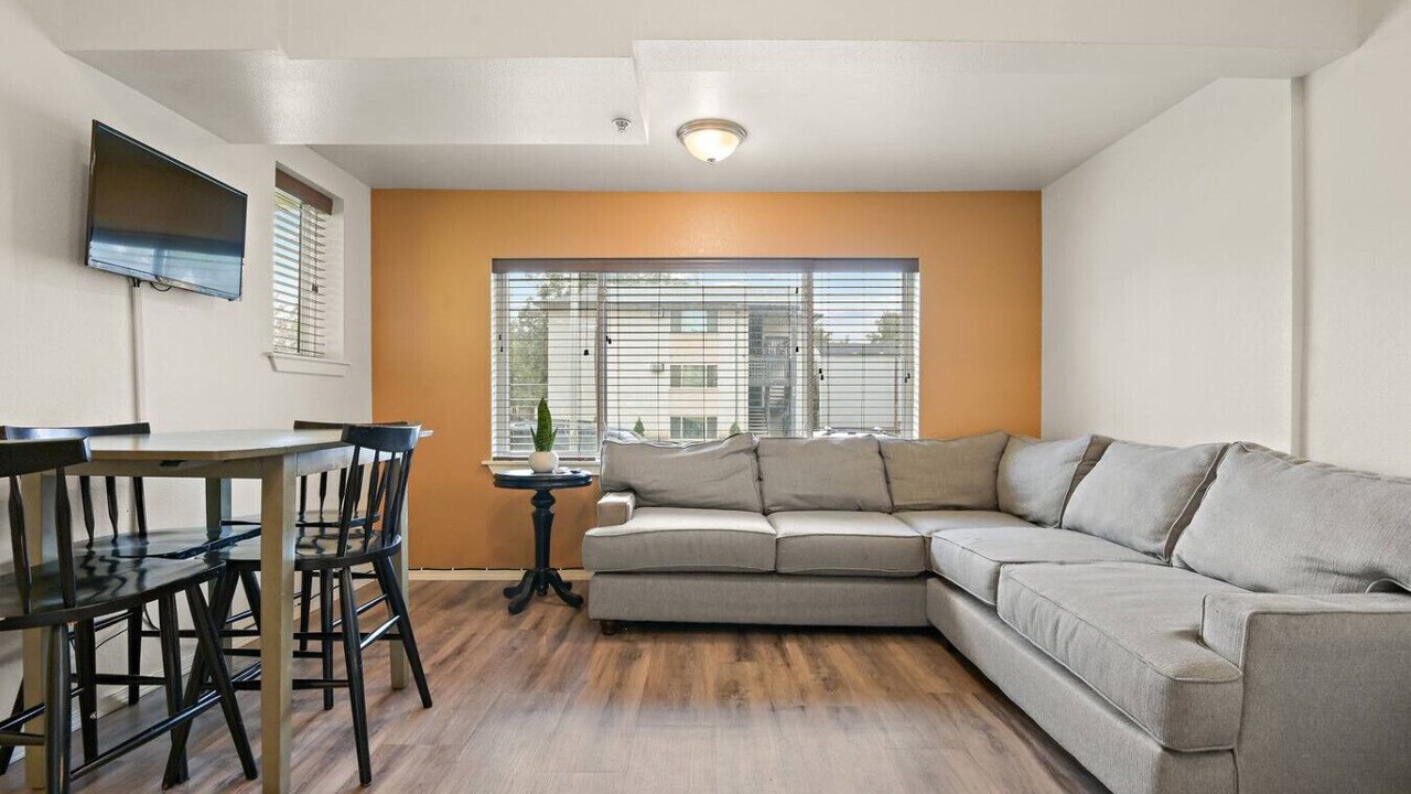 Photo of Livingroom in West Central