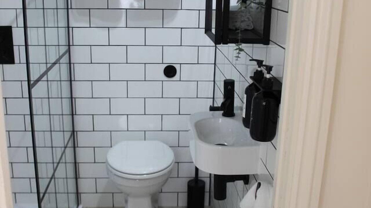 Photo of Bedroom in Leigh-on-Sea