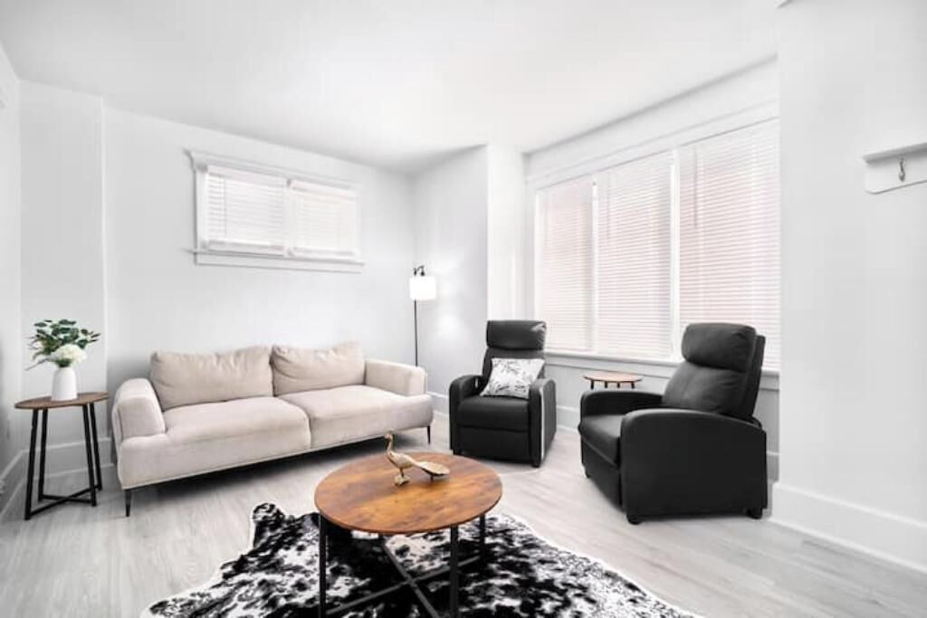 Photo of Livingroom in Walkerville