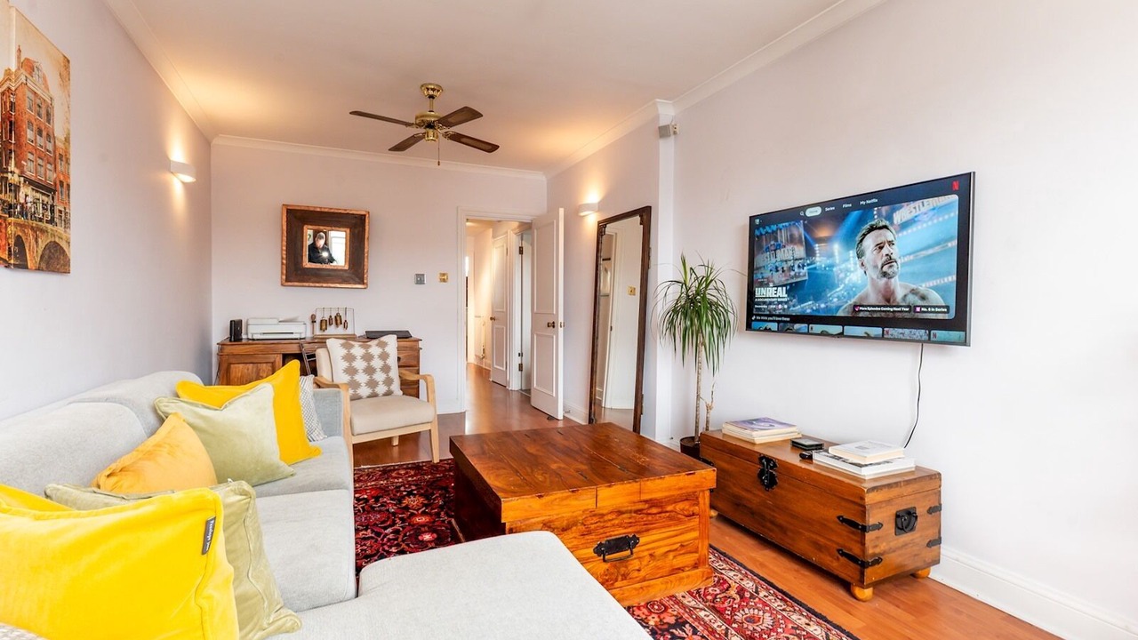 Photo of Livingroom in Pembridge