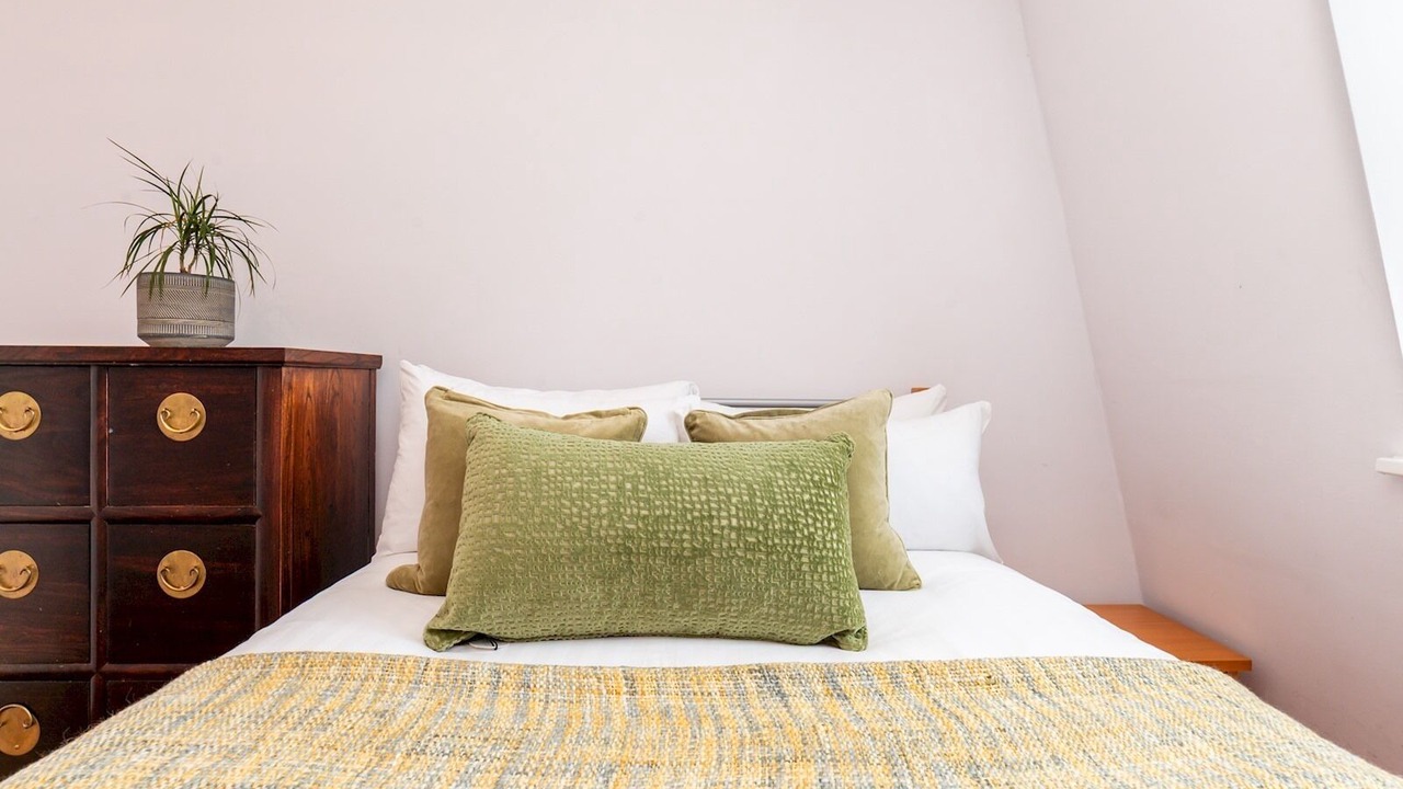 Photo of Bedroom in Pembridge