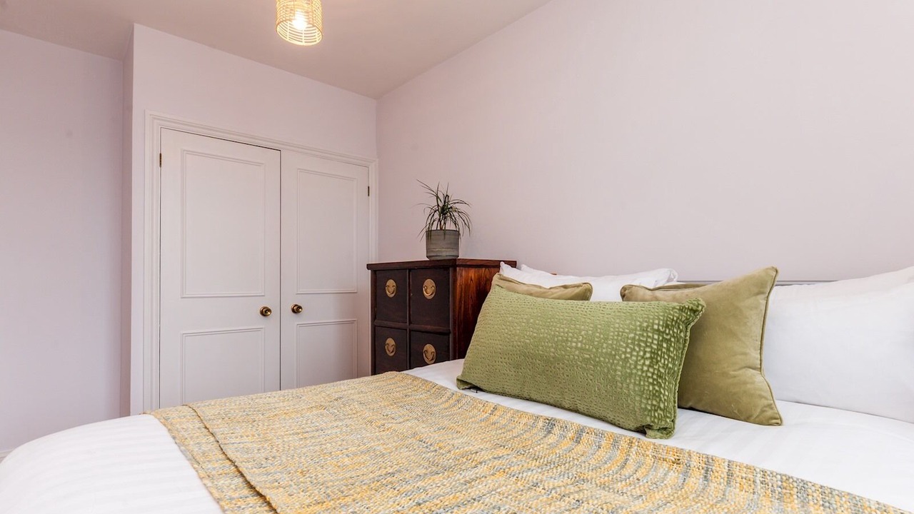 Photo of Bedroom in Pembridge