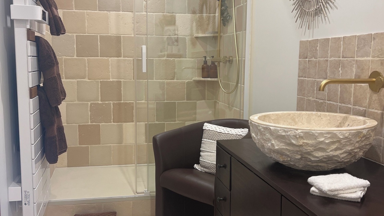 Photo of Bathroom in Beaune