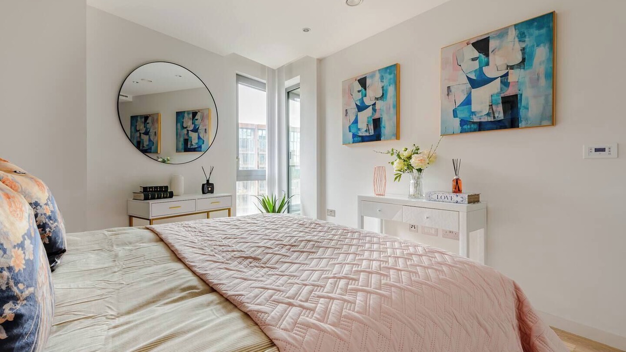 Photo of Bedroom in St. Pancras and Somers Town