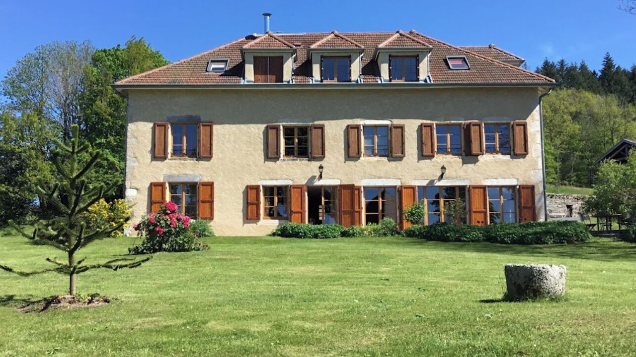 Photo of Outdoor in Saint-Victor-Montvianeix