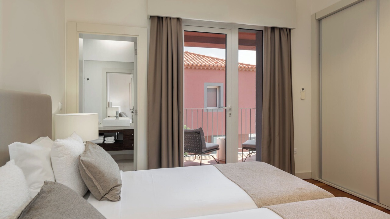 Photo of Bedroom in Calheta