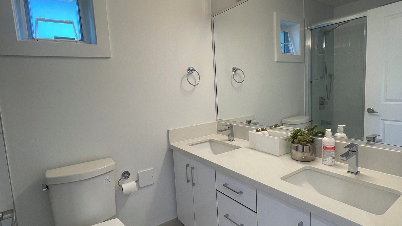 Photo of Bathroom in Oakridge
