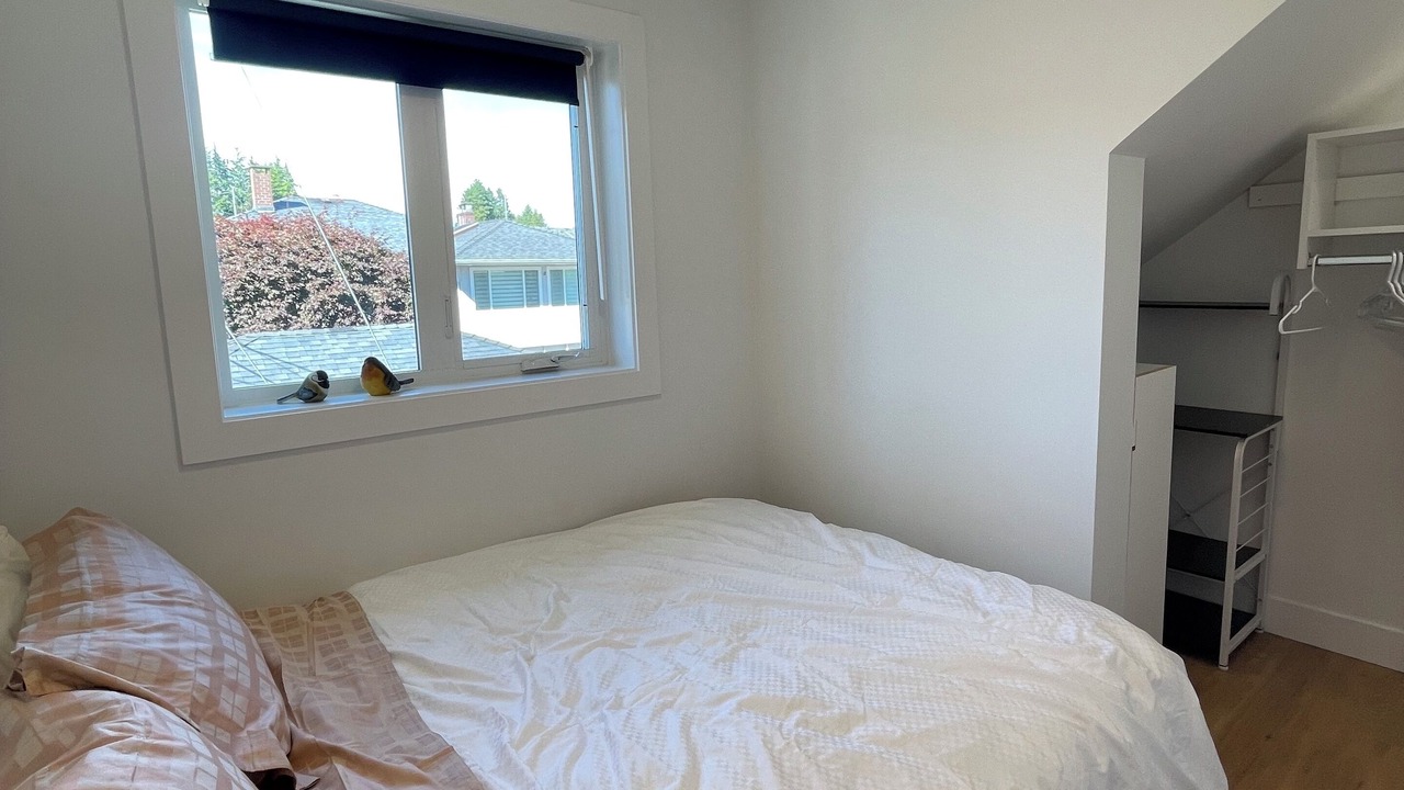 Photo of Bedroom in Oakridge