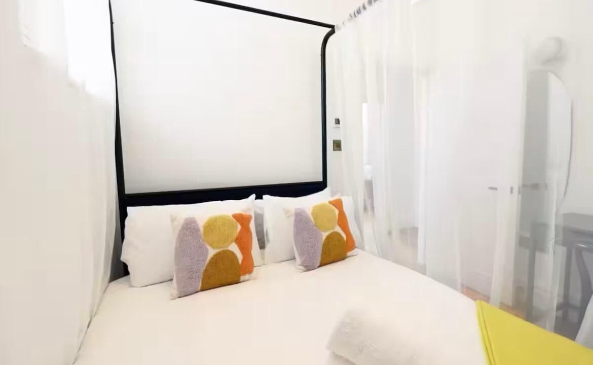 Photo of Bedroom in Saint Paul's