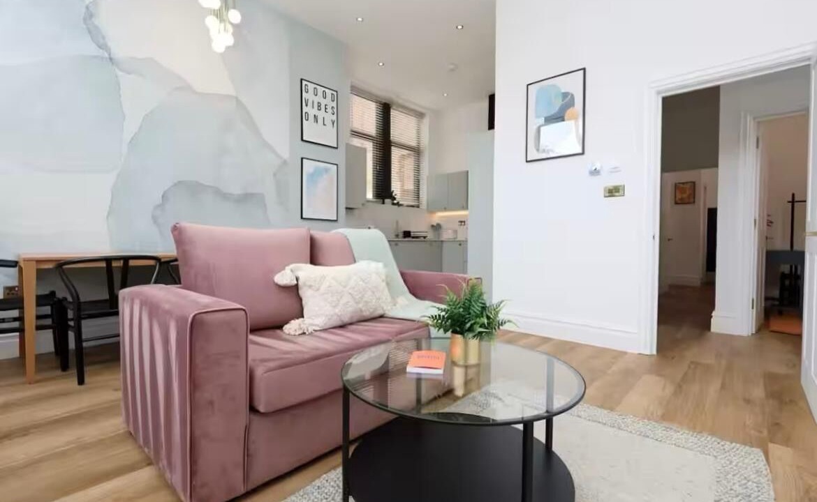 Photo of Livingroom in Saint Paul's