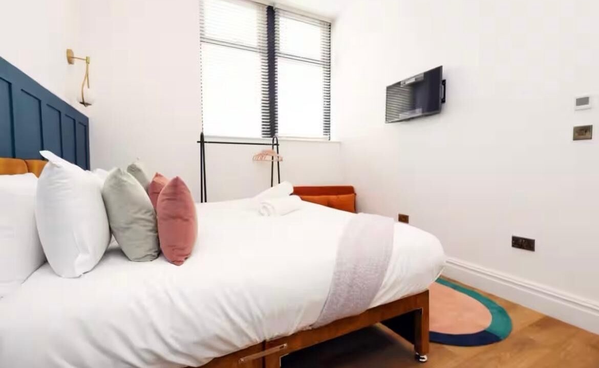 Photo of Bedroom in Saint Paul's