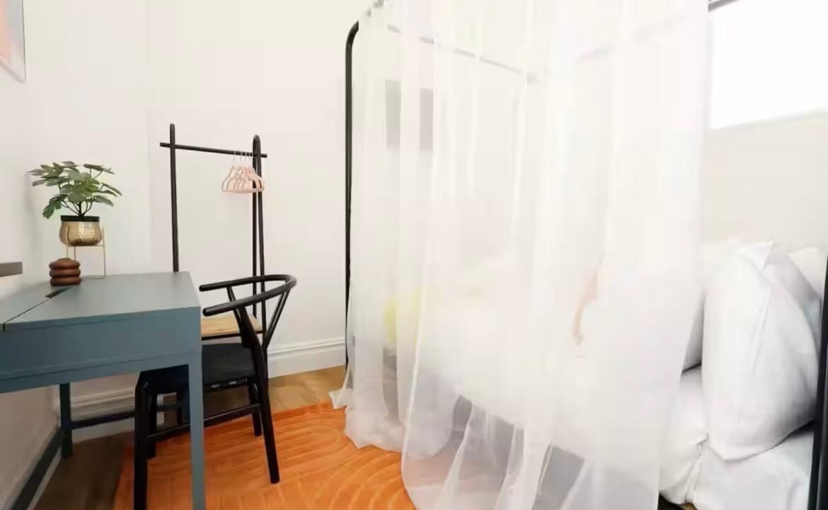 Photo of Bedroom in Saint Paul's