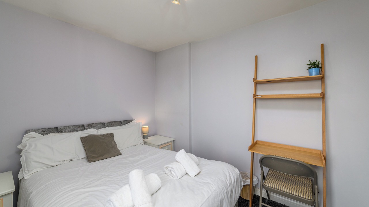 Photo of Bedroom in Grangetown
