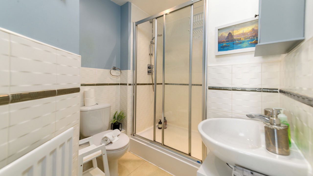 Photo of Bathroom in Grangetown