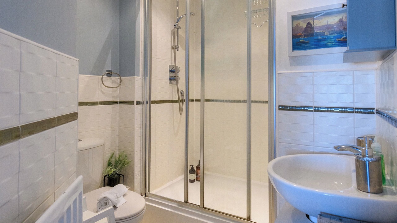 Photo of Bathroom in Grangetown