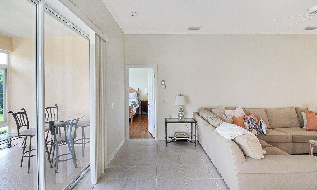 Photo of Livingroom in Wexford on the Green
