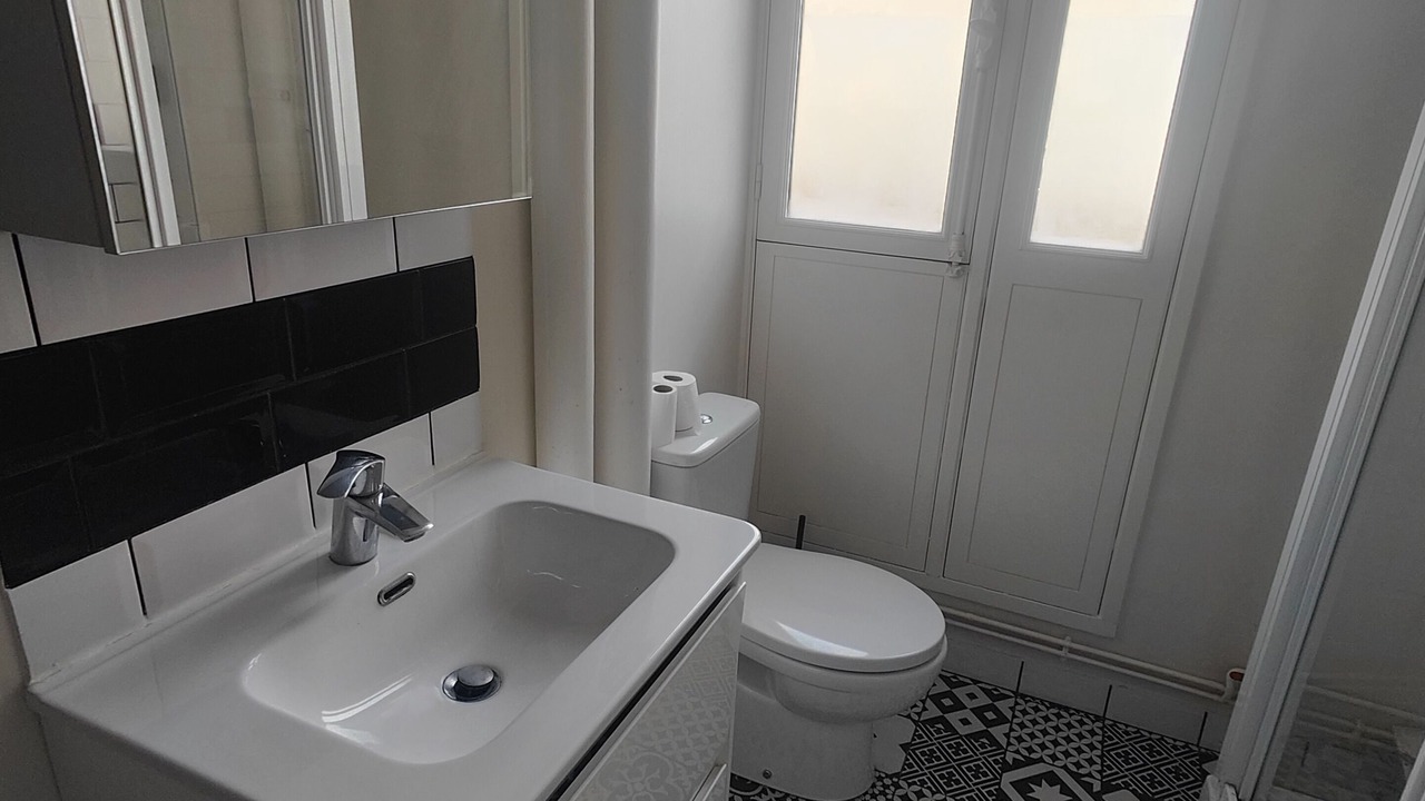 Photo of Bathroom in Quartier de la Roquette