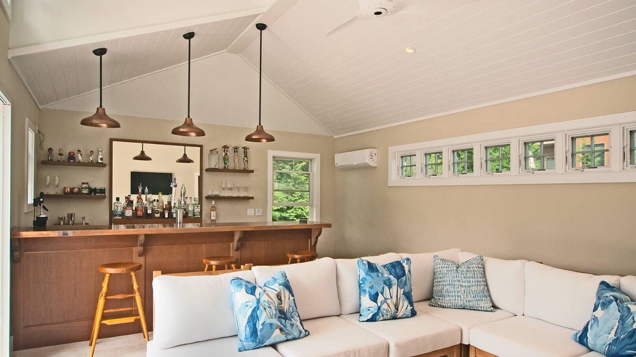 Photo of Others in Bridgehampton