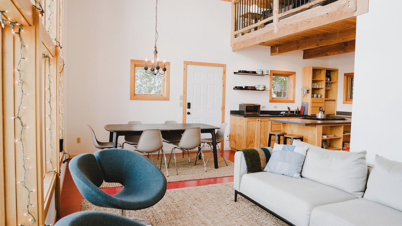 Photo of Livingroom in Hyak