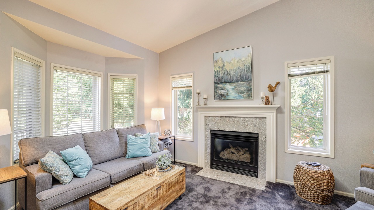 Photo of Livingroom in Sudden Valley